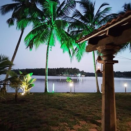 Whispering Waters Villa Kozhikode Exterior photo