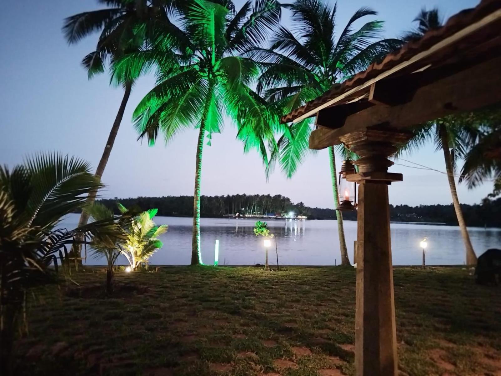 Whispering Waters Villa Kozhikode Exterior photo